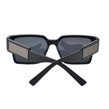 Заредете изображение във визуализатора на галерията – Мъжки Слънчеви Очила - Matrix MT006
